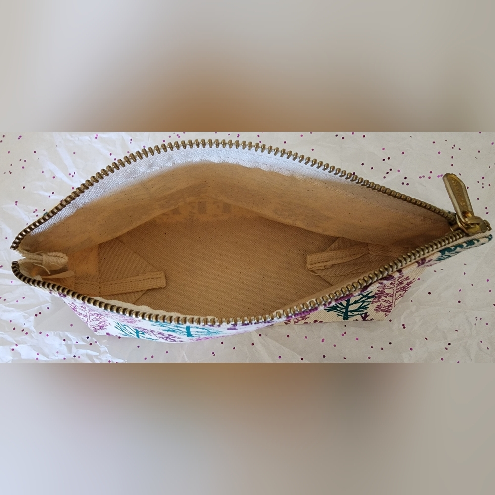 Colorful Tree Pattern Pouch - Picture 3 of 6